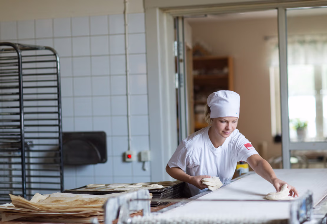 Wir führen Ihre Kundinnen und Kunden zu einem nachhaltigen Ausgabeverhalten